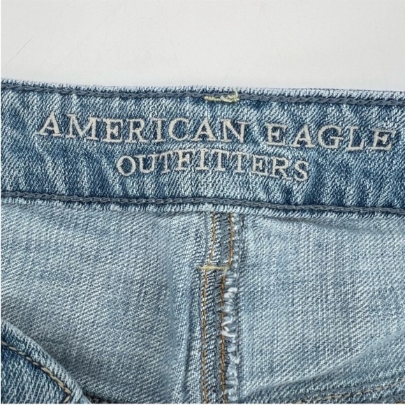 American Eagle Light Wash Distressed Hi Rise Festival Shorts size 4 - Picture 6 of 10